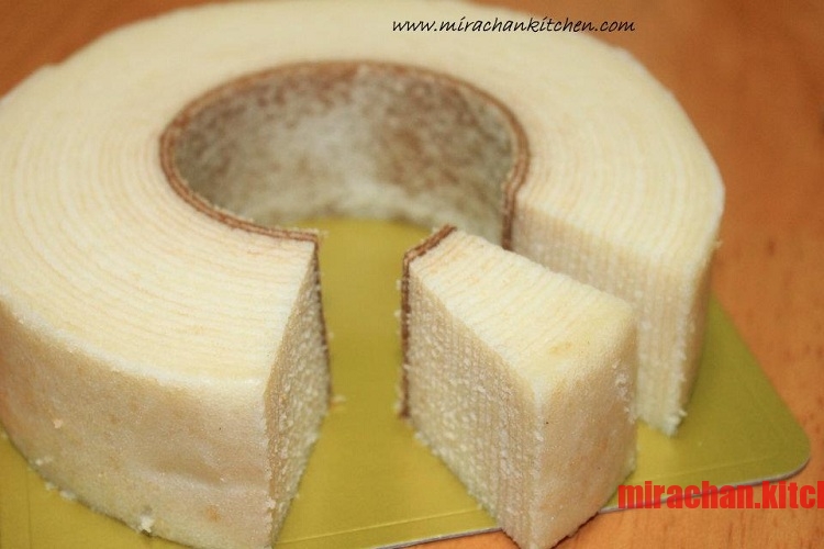 White Baumkuchen